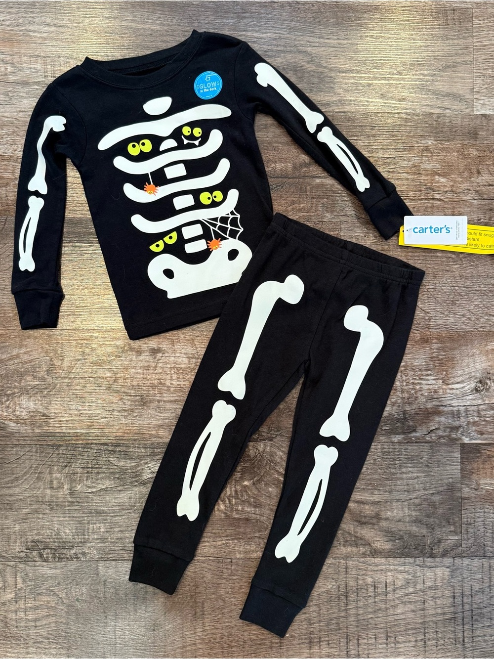 NWT Carters Halloween Skeleton Two Piece Cotton Pajama Set Glow in the Dark 2T